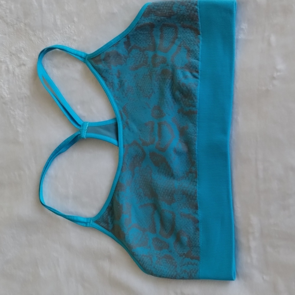 Bombshell NWOT Snakeskin Seamless Blue Grey L/XL - Picture 6 of 13